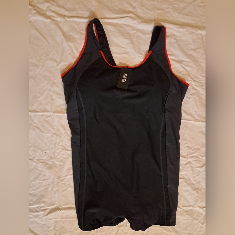 Daci Size 30W One Piece Women Athletic Boyleg Full Coverage Swimsuit